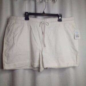 Time And Tru Shorts Women XXL 20 Relaxed Fit Cuff Hem White